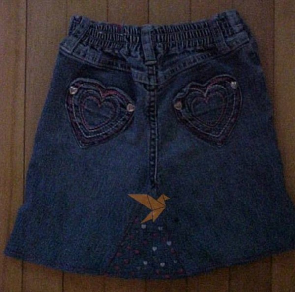 DIY tutorial for transforming old jeans into denim skirts