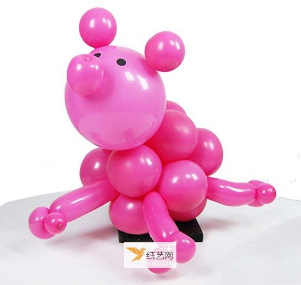 Step by step tutorial on how to make cute pink pig balloons