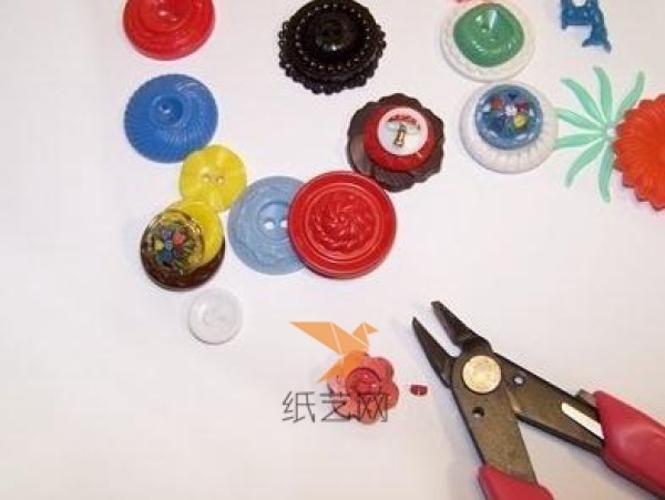 DIY Ring Tutorial from Buttons