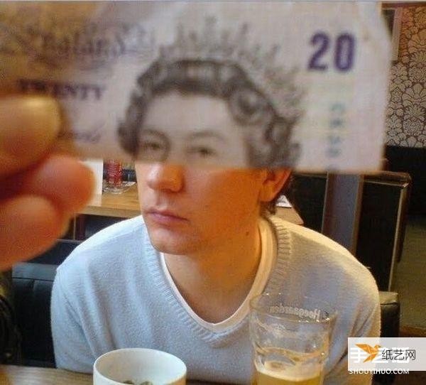 Fun pictures of misaligned banknotes, a personalized banknote face that will make you a celebrity