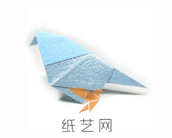 Tutorial on how to make cute origami birds for children in the New Year