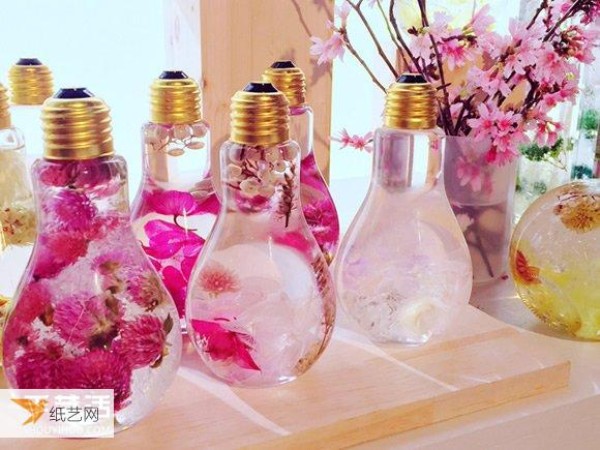 Super dreamy light bulb floral decorations hand-made by Japanese flower artists