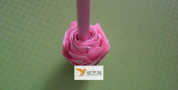 An illustration of how to fold Fukuyama roses