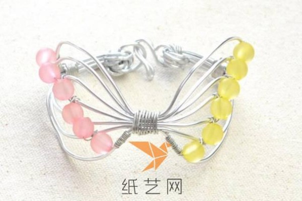 Beautiful Wire Beaded Butterfly Bracelet Making Tutorial