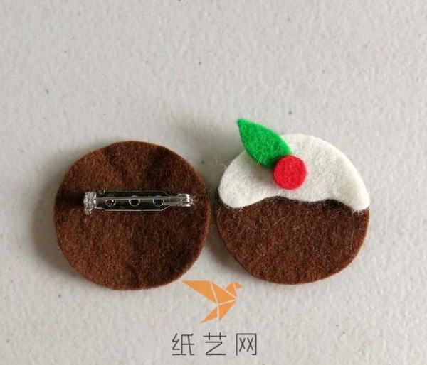 Tutorial on how to make cute small non-woven brooches