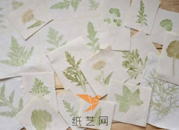 Ingenious plant pattern printing method for making New Year gift fabrics