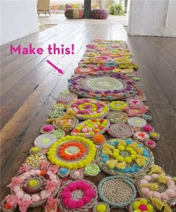 Don’t throw away the clothes you don’t wear, turn them into rugs! Turning waste into treasure!