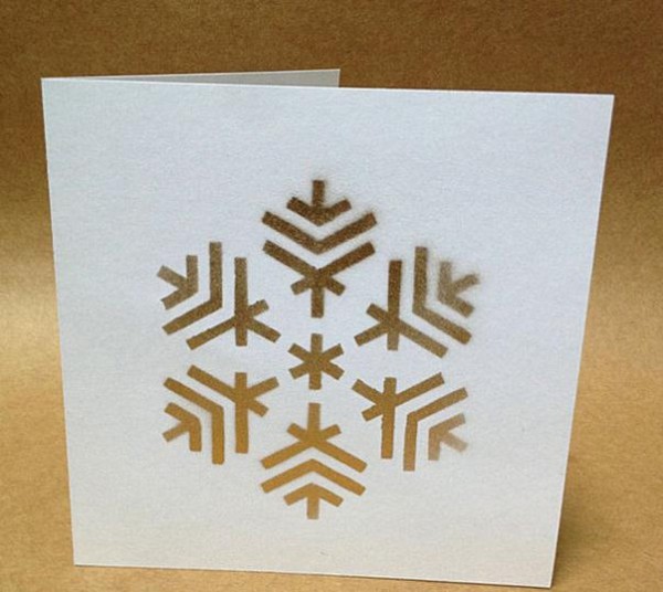 Simple DIY tutorial for making paper-cut snowflake pattern Christmas greeting cards in batches