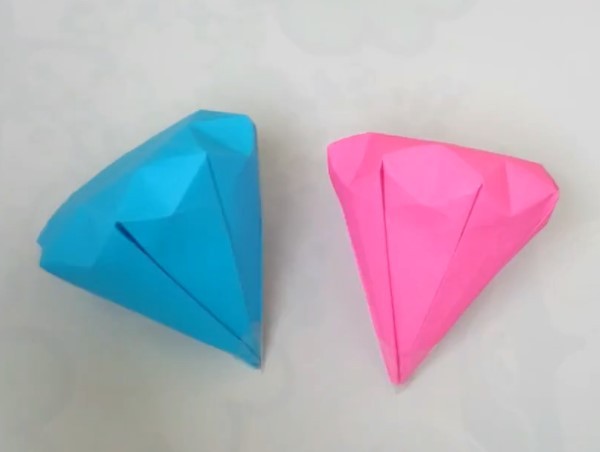 DIY three-dimensional origami diamond origami video tutorial