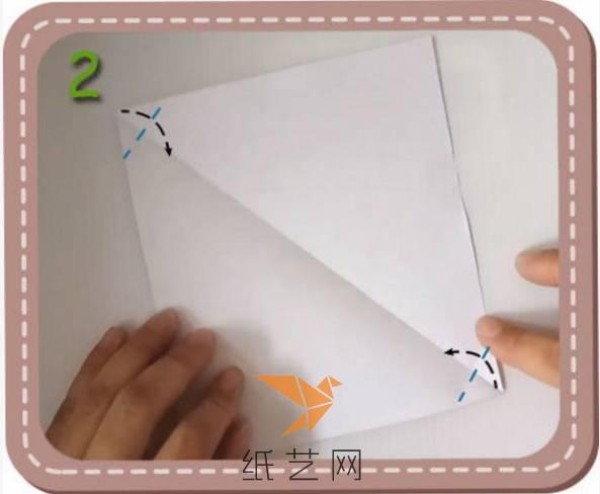 Tutorial on making origami bears for children