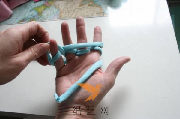 Finger braided bracelet Valentine’s Day gift making tutorial