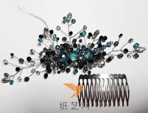 Tutorial on how to make ultra-gorgeous beaded hair accessories for New Year’s gifts