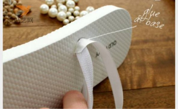 Beading tutorial Creative beading DIY production tutorial to make ordinary flip flops look gorgeous