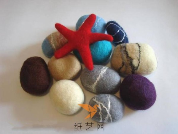 Christmas Gift Wool Felt Pebbles Making Tutorial