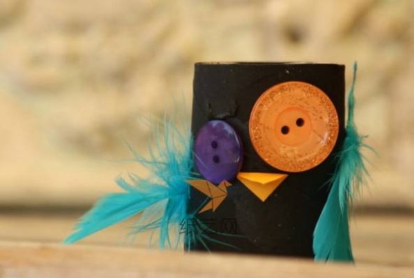 Halloween turning waste into treasure: a simple handmade owl for children using old paper tubes