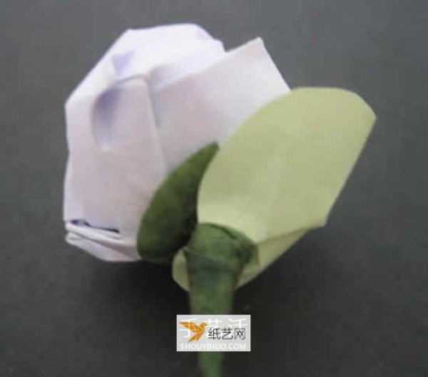 Super detailed illustration of how to fold handmade roses