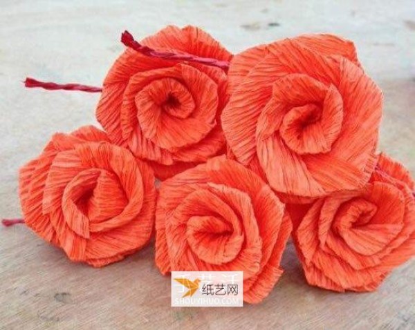 How to fold roses using crepe paper by hand