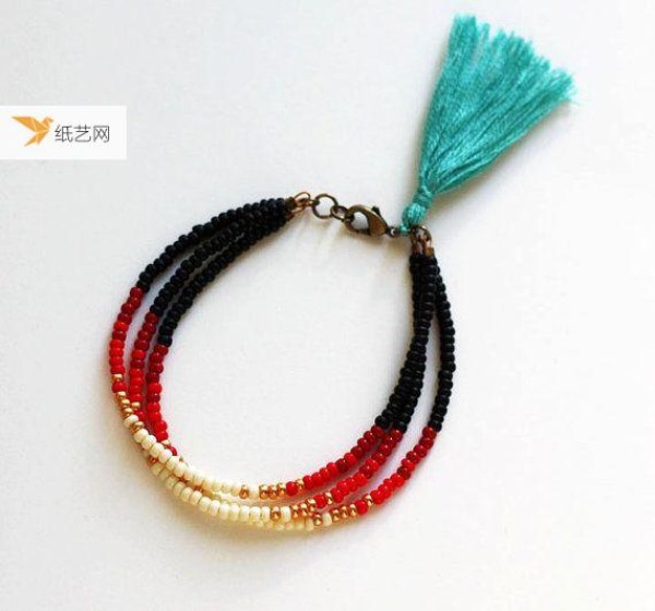 Simple and easy-to-match beaded bracelet tutorial is here