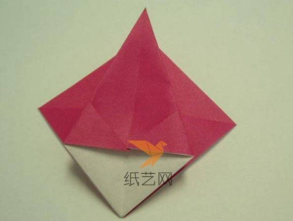 A step-by-step tutorial on making origami boxes