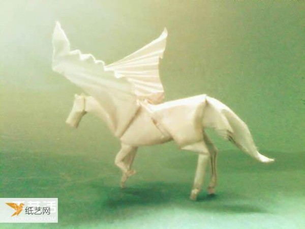 Tetsushi Kamiya’s illustrated tutorial on folding the complex three-dimensional Paper Pegasus