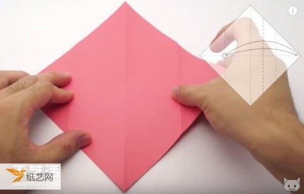 Illustration of how to fold a love letter on heart-shaped stationery with a loving heart