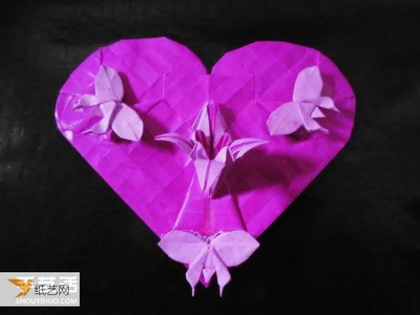 Very creative step-by-step illustration of Dielianhua heart origami