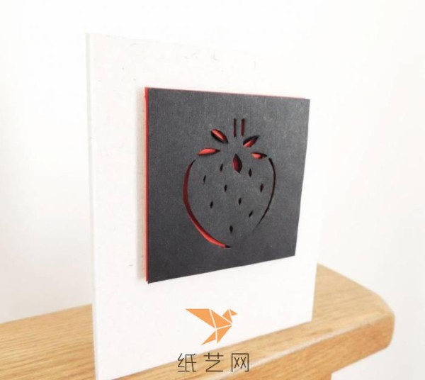 Simple strawberry paper carving three-dimensional room decoration painting production tutorial