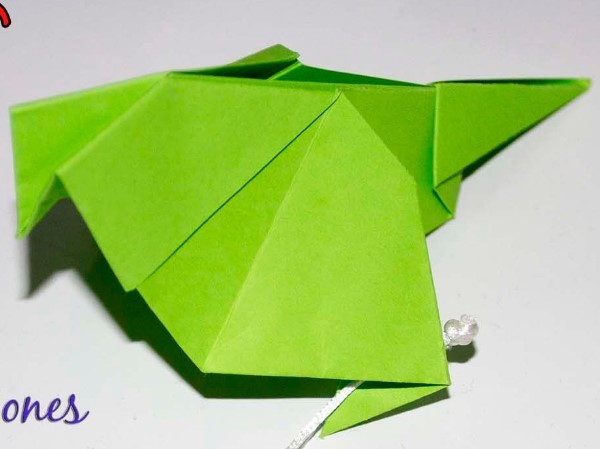 Origami video tutorial for simple origami birds