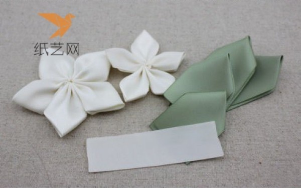 Fabric tutorial Korean style small fresh fabric flower hairpin making tutorial illustration