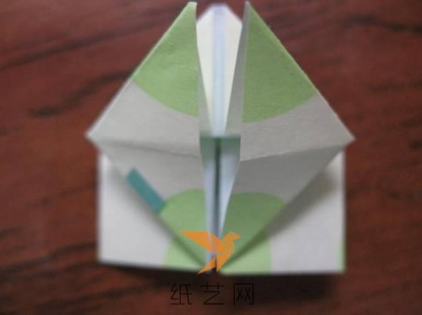 Tutorial on how to make a cute origami turtle