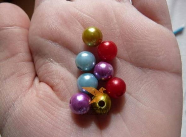 Beautiful hand-woven colorful bead bracelet making tutorial