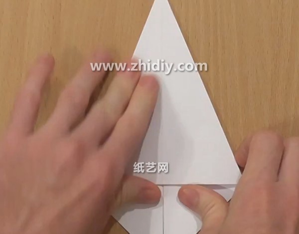 Origami making tutorial for three-dimensional origami rocket