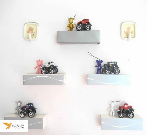 How to recycle cosmetic boxes into personalized wall shelves