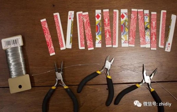 Turning waste into treasure! Unused playing cards can also be made into lanterns! (Illustrated tutorial)