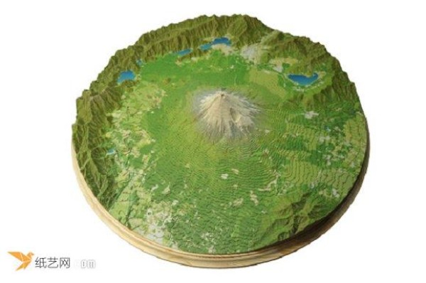 Hand-made paper model of Mount Fuji according to the contour lines stacked layer by layer