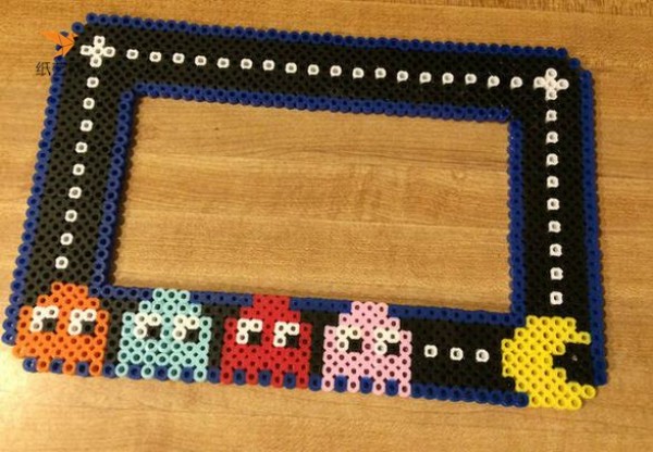 Tutorial on how to make a Pac-Man photo frame