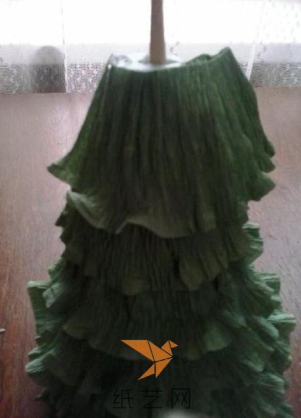 Christmas tree handmade simple crepe paper Christmas tree tutorial