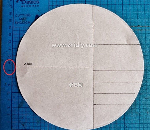 Illustrated tutorial on hand-making creative three-dimensional greeting cards