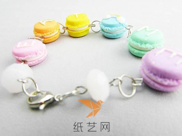 Clay Rainbow Bracelet Tutorial for Valentine’s Day Gifts