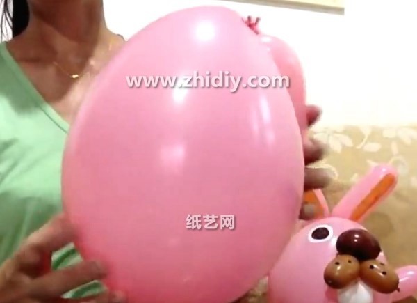 Balloon styling tutorial for Magic Balloon Rabbit