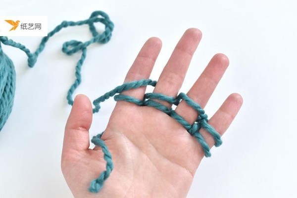 3 types of tutorials are waiting for you to choose! Those cute little knick-knacks made of yarn!