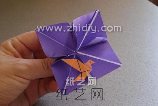 Simple and beautiful origami flower tutorial!