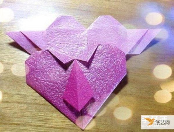 Illustrated tutorial on how to fold beautiful ties with hearts