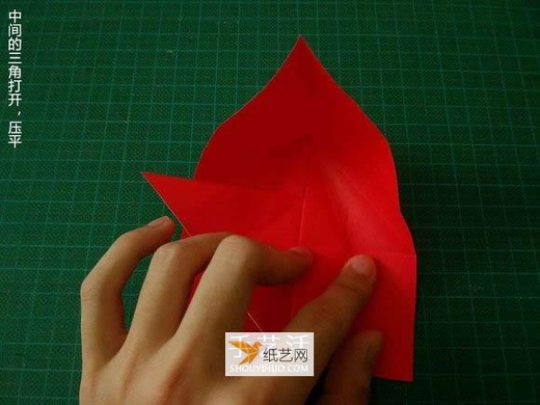 Detailed illustrated tutorial on how to fold the Christmas crane