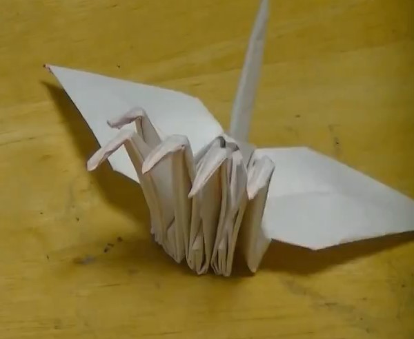 Origami video tutorial for five-head origami crane