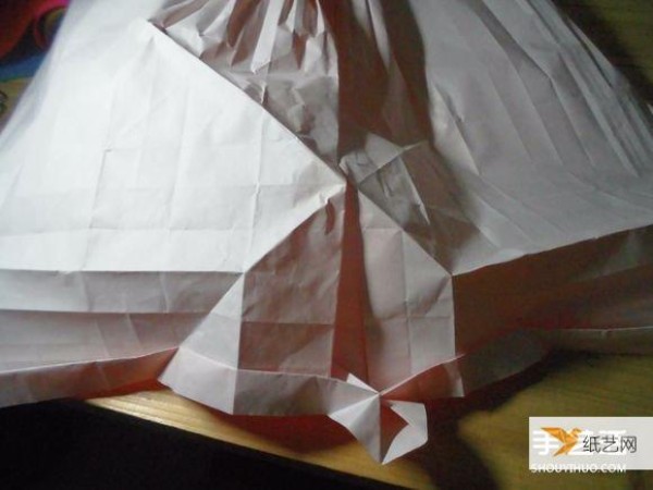 I was dumbfounded after reading the step-by-step pictures of Gu Fan Yuanyings creative origami painting.