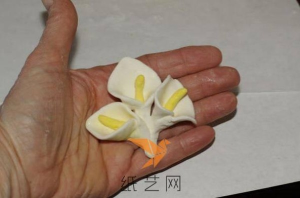 Beautiful super light clay calla lily flower making tutorial