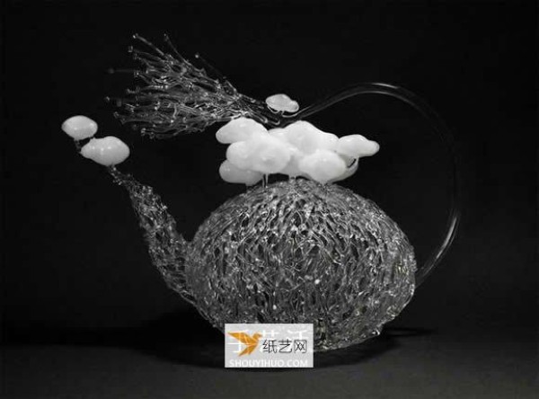 How Eunsuh Chois elegant glass sculptures are made