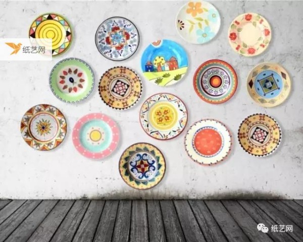 Disposable paper plates can also make beautiful decorations!