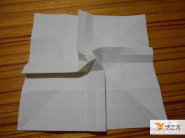 Share with everyone the step-by-step illustration of how to fold roses and paper cranes